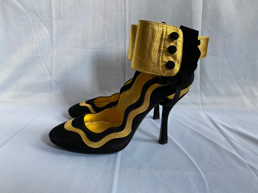 Prada Black Suede Gold Leather Trim Pumps 39uk Fairy Collection Spring/Summer 2008