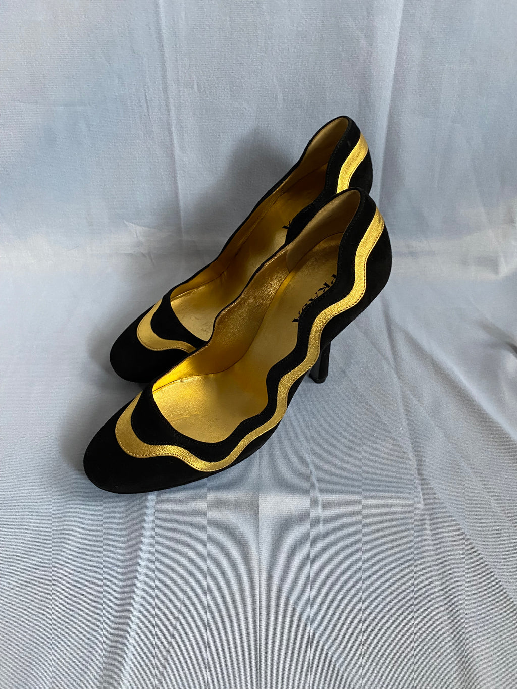 Prada Black Suede Gold Leather Trim Pumps 39uk Fairy Collection Spring/Summer 2008