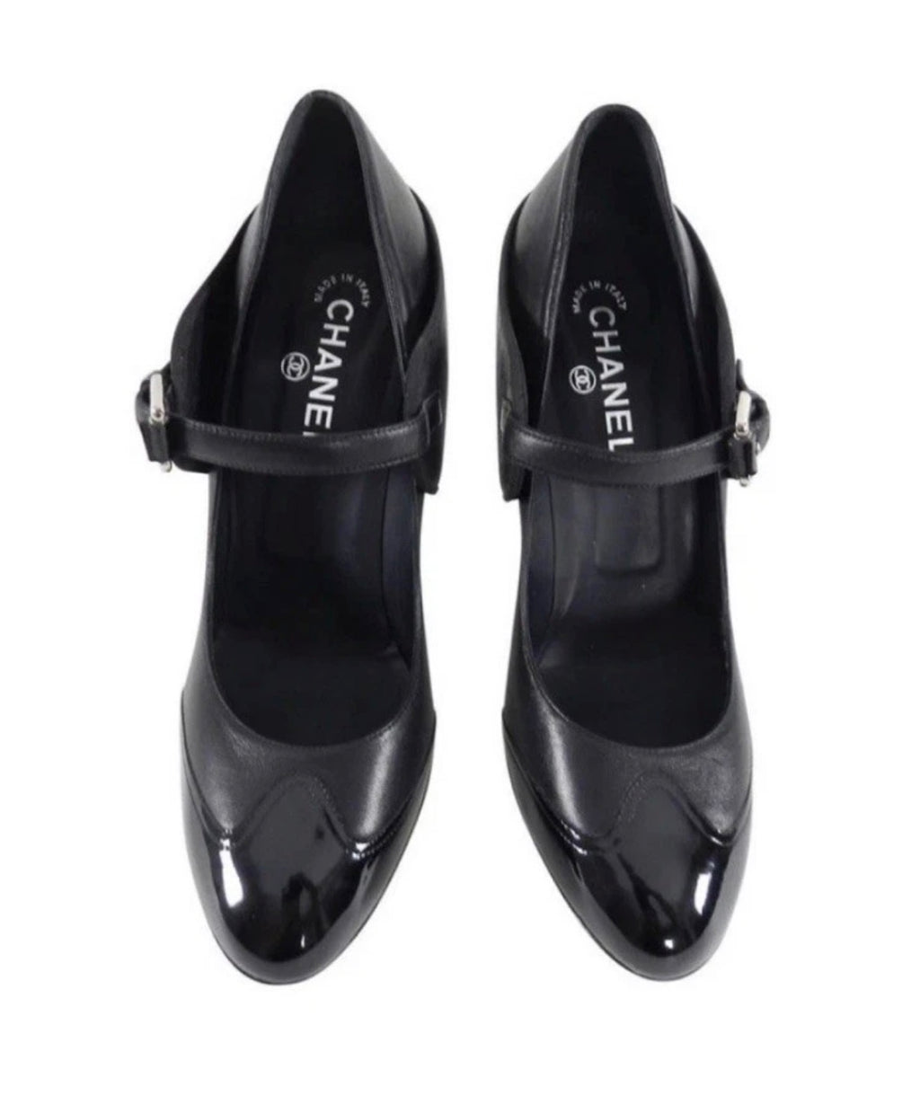 Chanel Mary Jane Pumps Black 38.5 CC Logo Ankle Strap Fall/2008