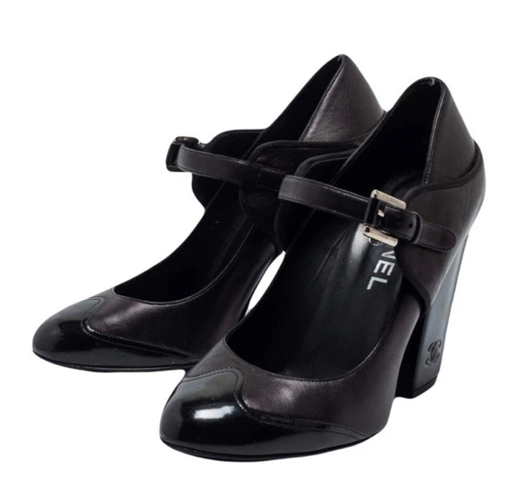 Chanel Mary Jane Pumps Black 38.5 CC Logo Ankle Strap Fall/2008