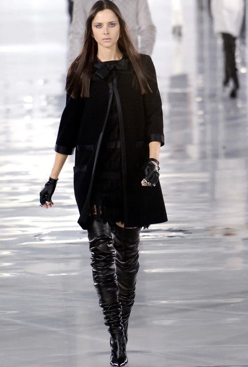 Chanel Black Coat Satin Bow Fall/2005 Runaway 38FR CC