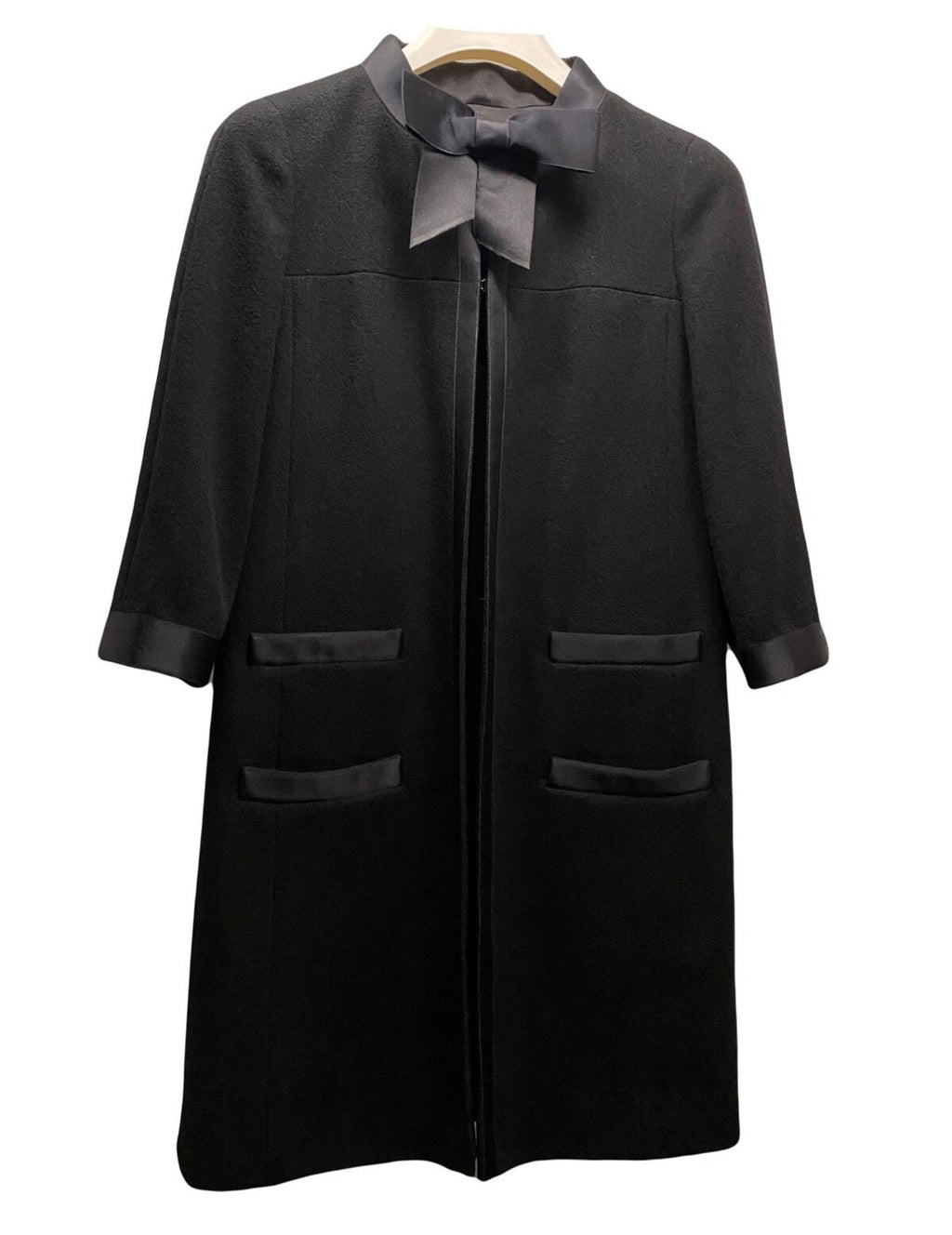 Chanel Black Coat Satin Bow Fall/2005 Runaway 38FR CC
