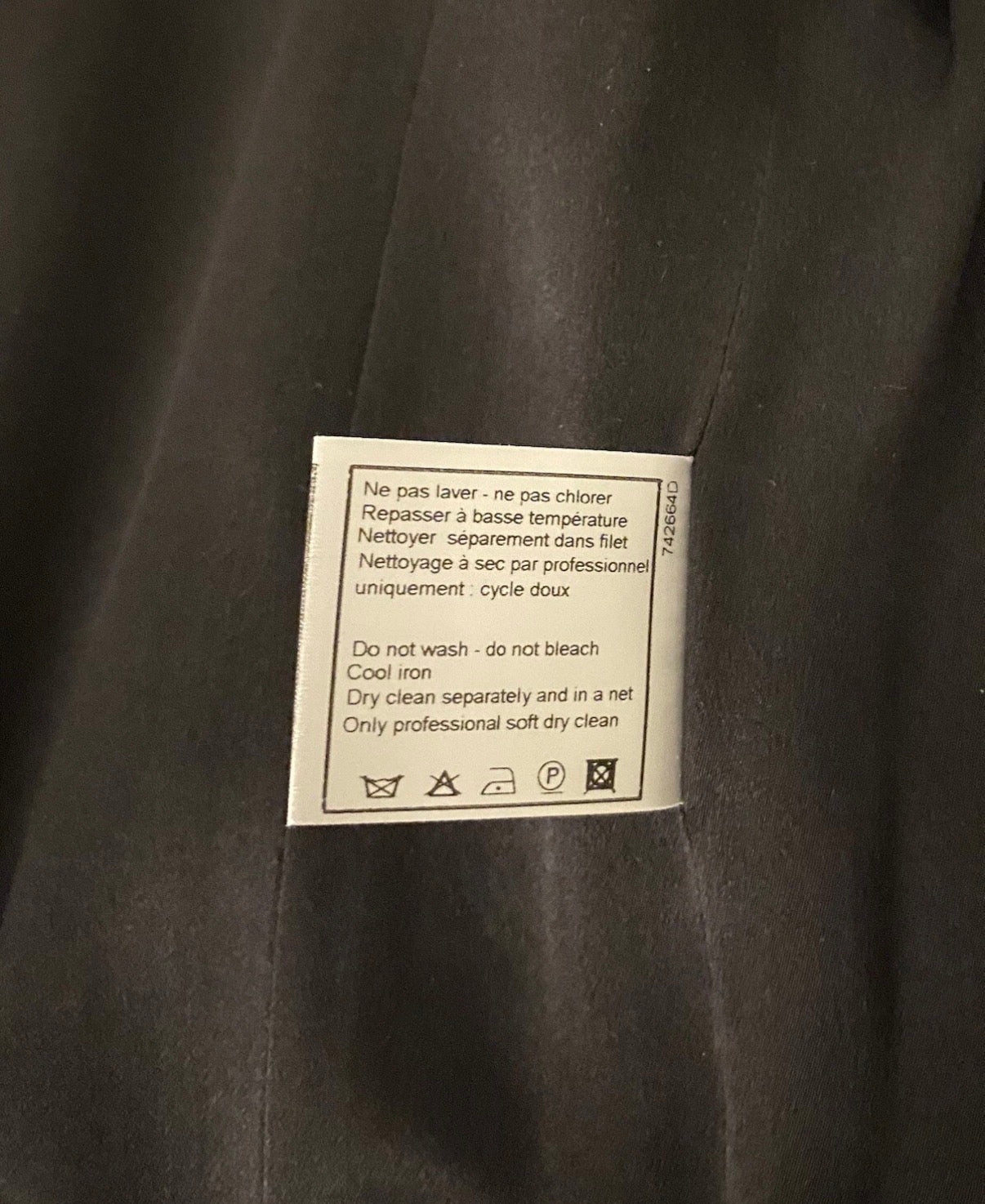 Chanel Black Coat Satin Bow Fall/2005 Runaway 38FR CC
