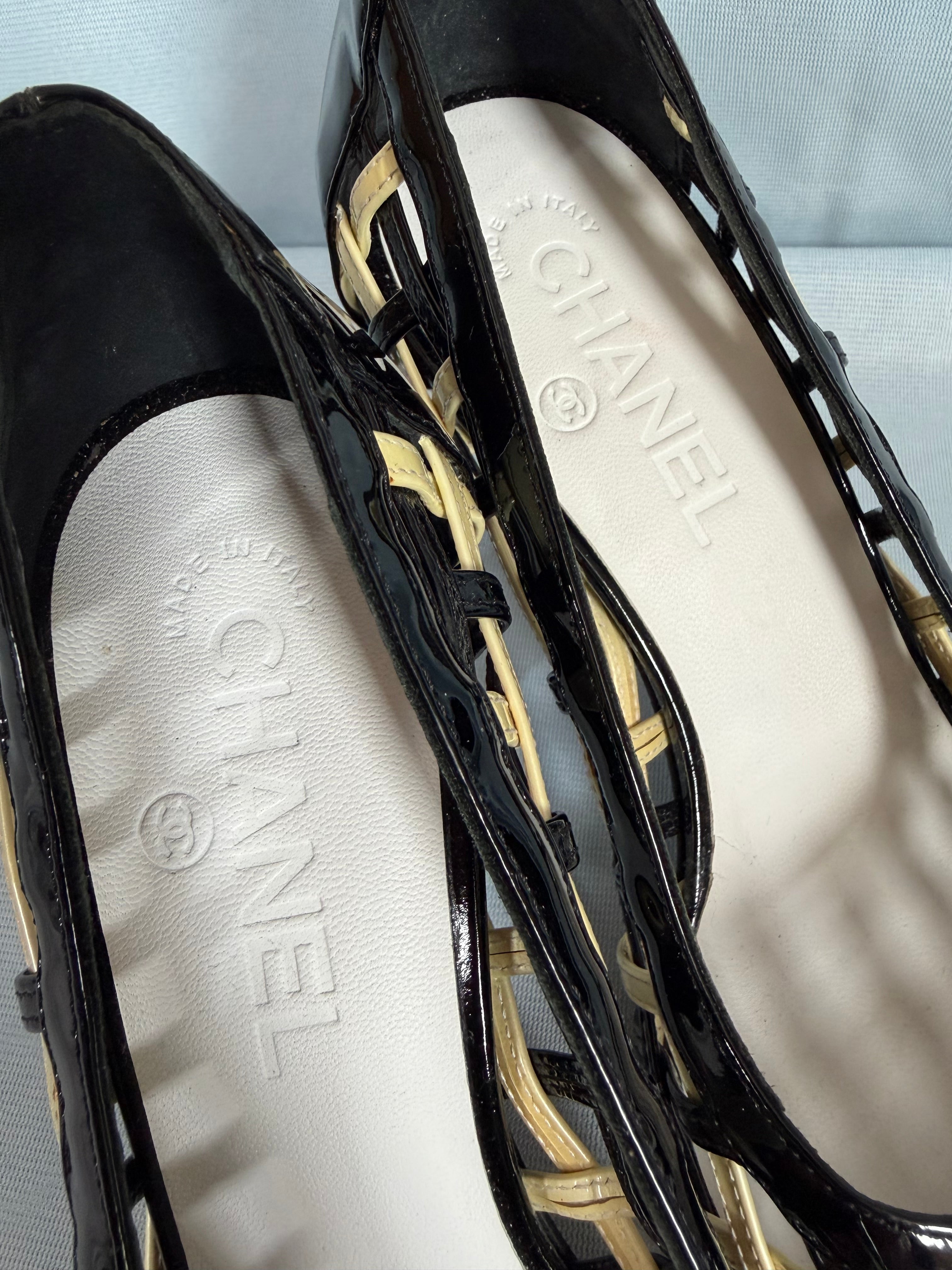 Chanel Resort 2009 Lattice Straps Pumps Black Beige Yellow Patent Leather 38.5eu