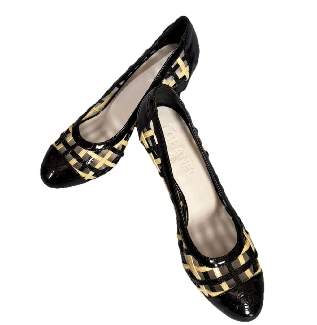 Chanel Resort 2009 Lattice Straps Pumps Black Beige Yellow Patent Leather 38.5eu
