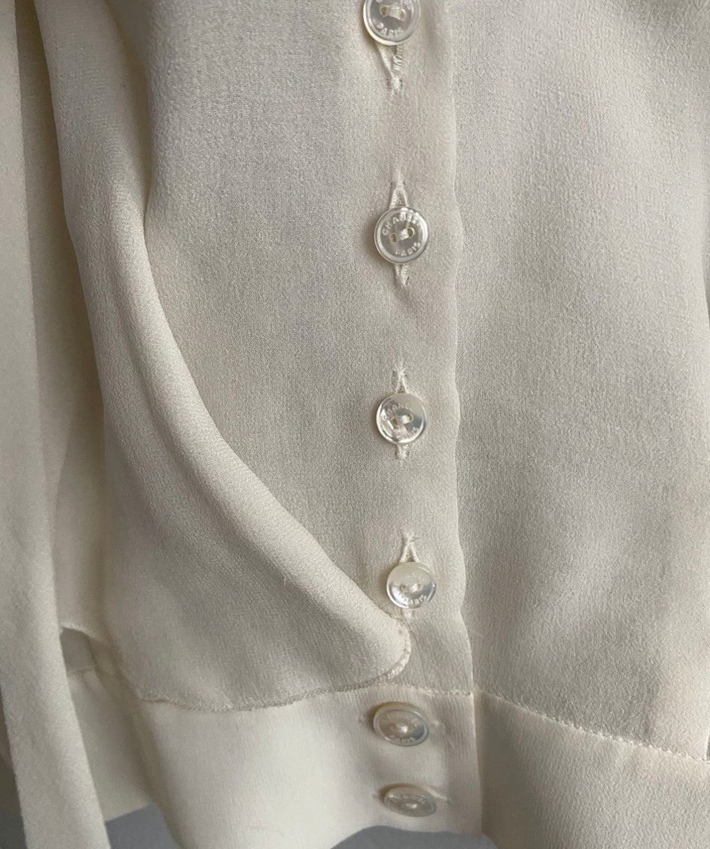 Chanel Vintage 100% Silk Blouse 38FR Long Sleeves Fall 2007