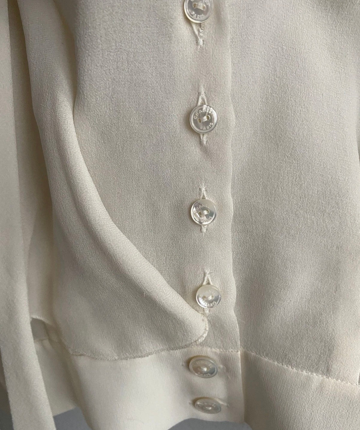 Chanel Vintage 100% Silk Blouse 38FR Long Sleeves Fall 2007