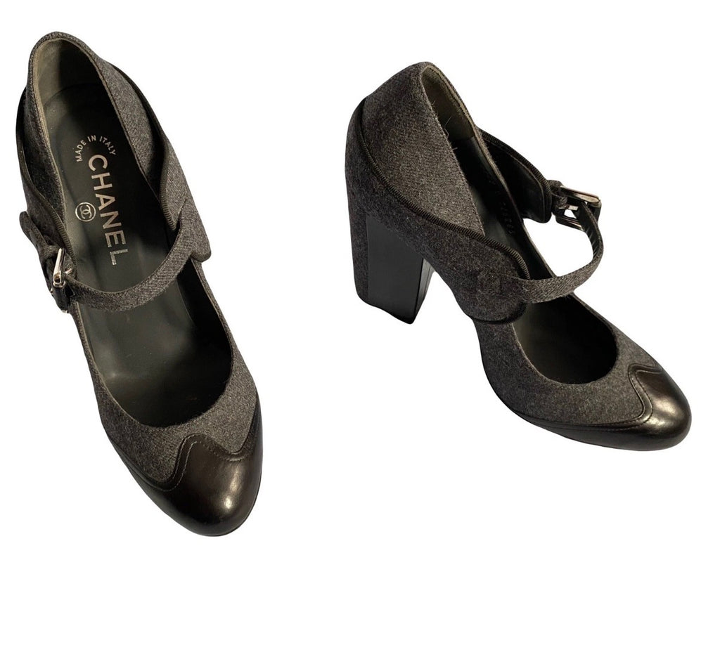 Chanel Mary Jane Pumps Grey Wool Black Leather Fall/2008 Ankle Strap 38.5eu
