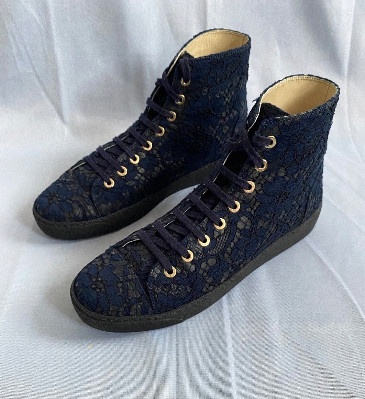 Chanel Navy High Top Lace Leather Trainers 38eu