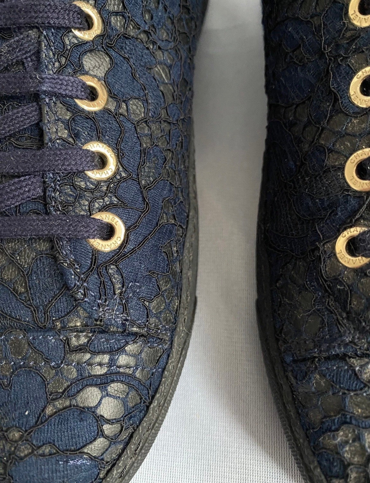 Chanel Navy High Top Lace Leather Trainers 38eu